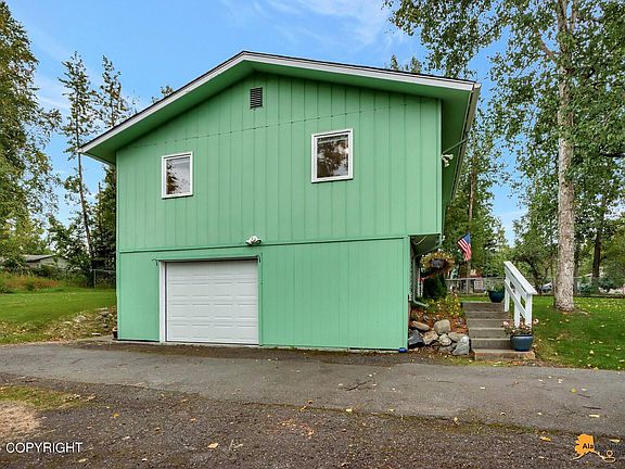 5th image of 16443 Carla St