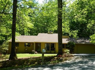 25 Two Oaks Dr, Fletcher, NC 28732