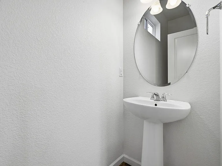 614 W 170th Pl — Photo 14