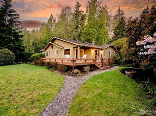 15670 Euclid Avenue NE, Bainbridge Island, WA