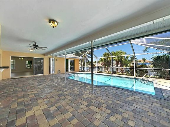 5th image of 4408 SW 26th Ave