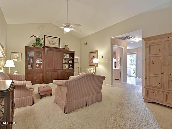2nd image of 10815 Admiral Bend Way