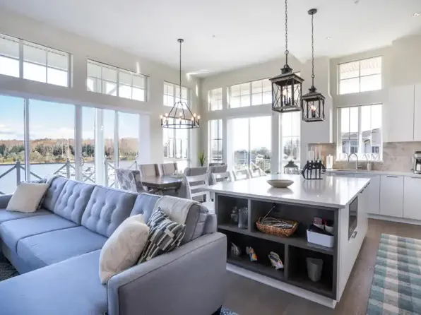 5535 Admiral Way #308, Delta, BC V4K 0E3