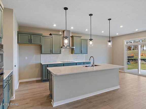4th image of 160 Meadow Rose Ln