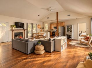 21900 Moulin Dr, Spicewood, TX 78669