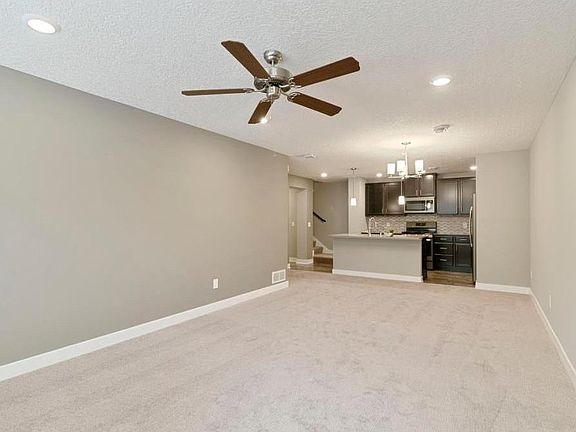 5th image of 11583 Woodside Dr