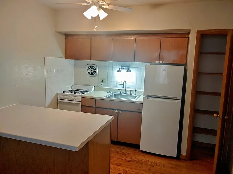 1112 Knapp — Photo 10
