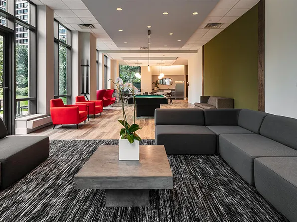 4720 Center Boulevard image 7 of 15