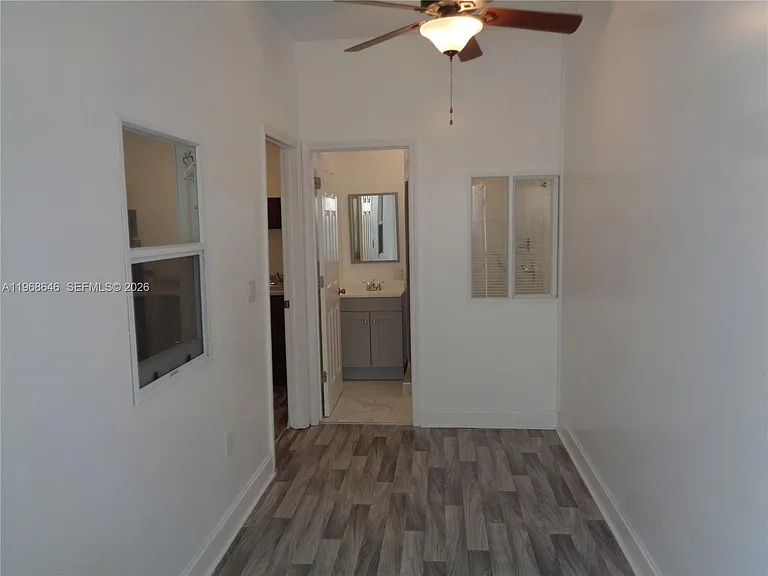 2060 SE 14th St — Photo 6