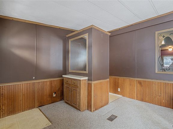 5th image of 799 Rowlee Rd