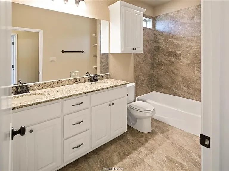4029 Crestmont Dr — Photo 14