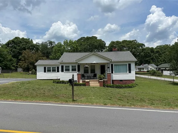 710 Oneal St, Belton, SC 29627