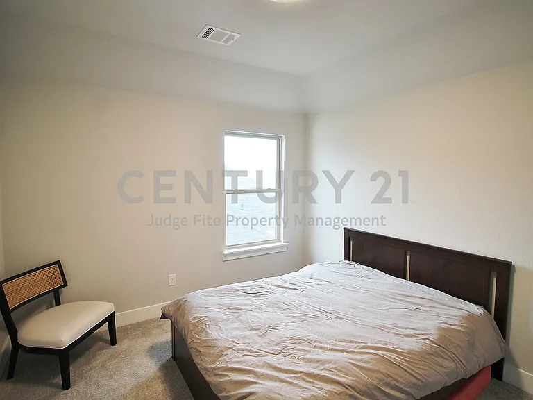 218 Mockingbird Dr — Photo 9