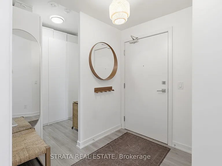 15 Ellerslie Ave #708 — Photo 16
