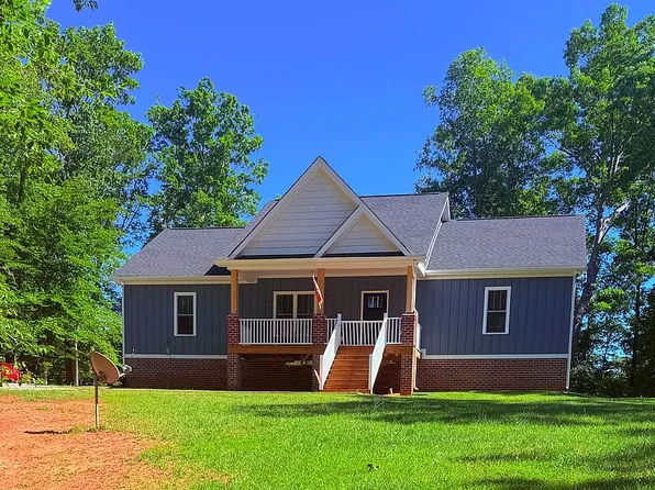 111 Goldenberry Ln, Louisa, VA 23093