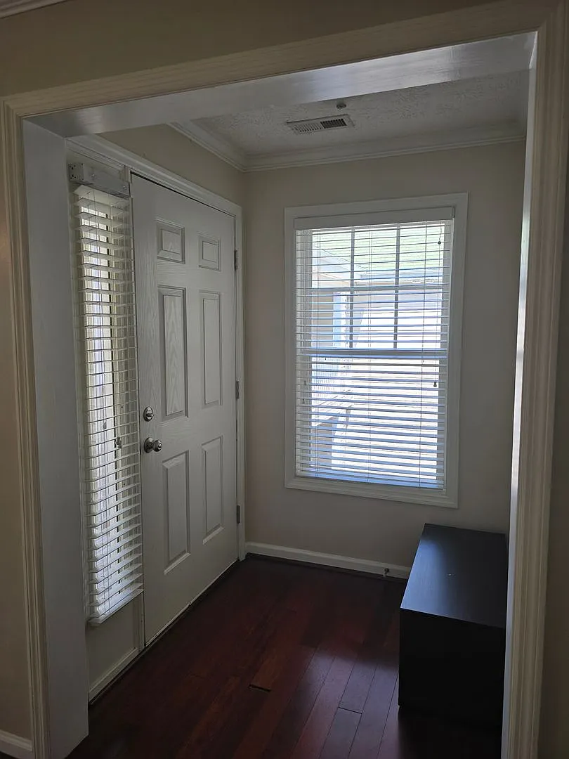 New Listing — Photo 2