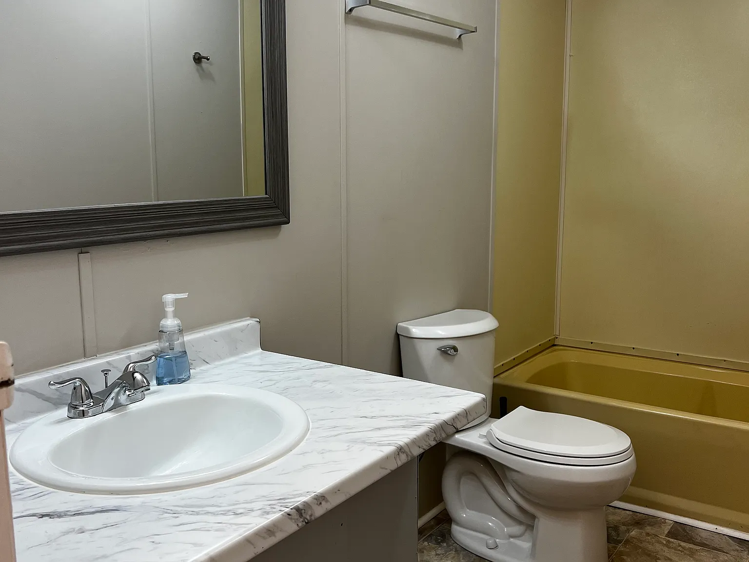 2 bed, 980 sqft, $1,150 — Photo 4
