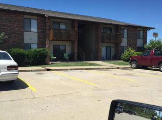 1944 E Kerr St, Springfield, MO 65803