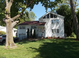 26 Cornell St, West Orange, NJ 07052