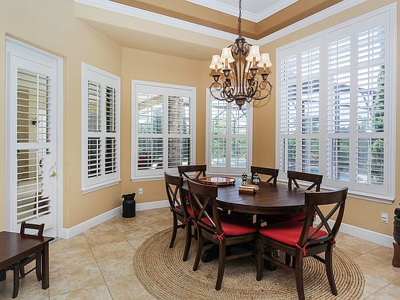 Breakfast nook