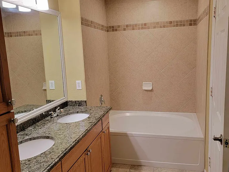 7915 Preserve Cir #216 — Photo 19