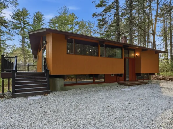 234 Tophet Rd, Carlisle, MA 01741