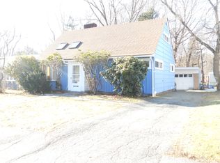 31 Winifred Ave, Worcester, MA 01602