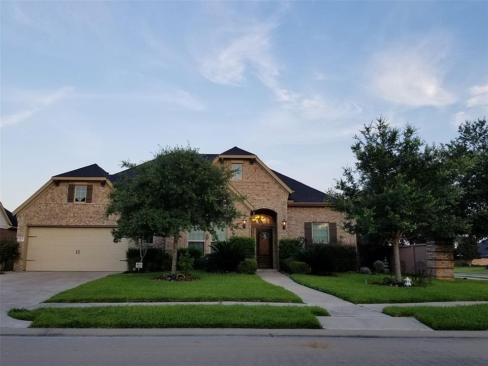 1st image of 7502 Lavaerton Wood Ln