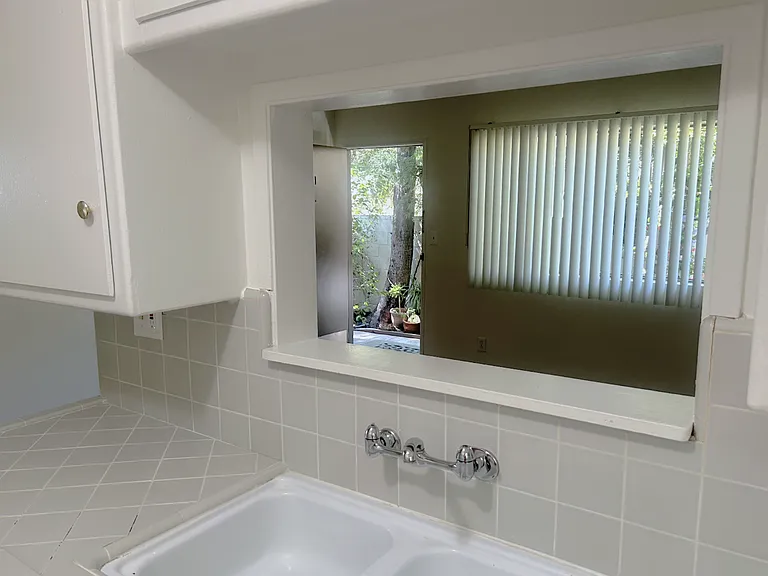 5160 Denny Ave #1 — Photo 6