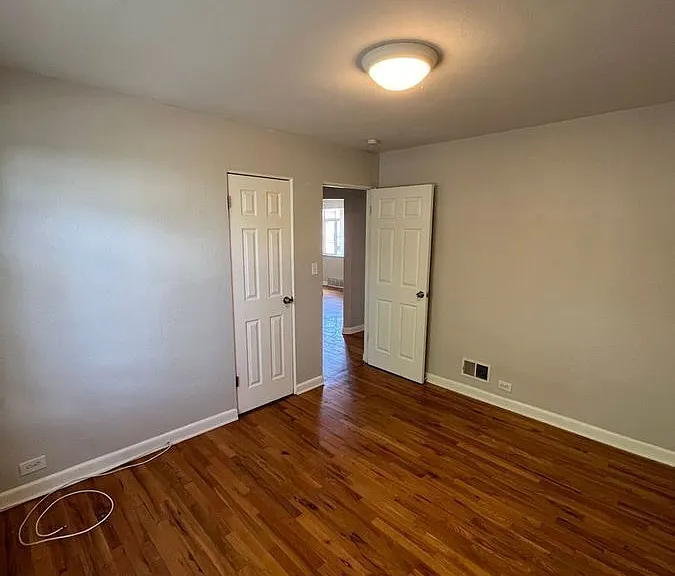 2435 S Corona St — Photo 13