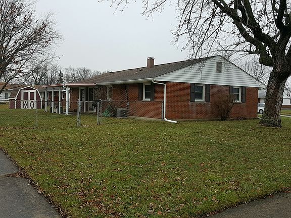 3rd image of 417 Amor Pl