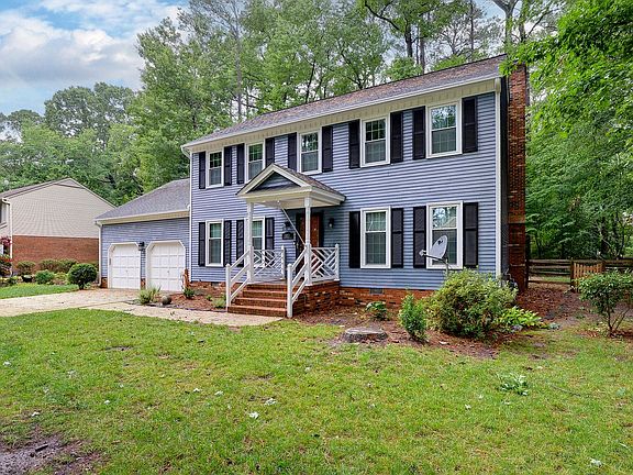 3rd image of 103 Lakewood Cir