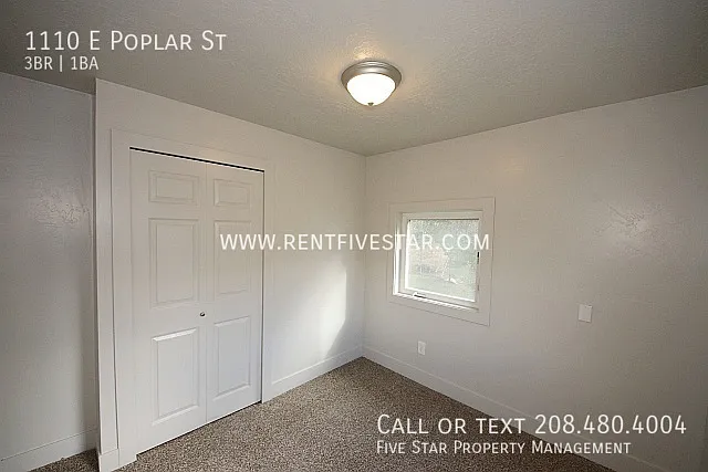 1110 E Poplar St — Photo 10
