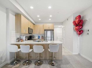 55 E Wolf Hollow Cres SE #318, Calgary, AB T2X 1T8