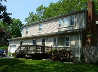 230 Byrd St, Lindenhurst, NY 11757