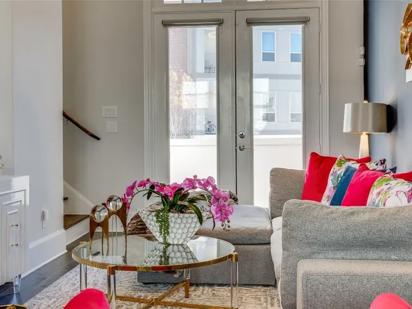 655 Baugh Dr, Irving, TX 75039