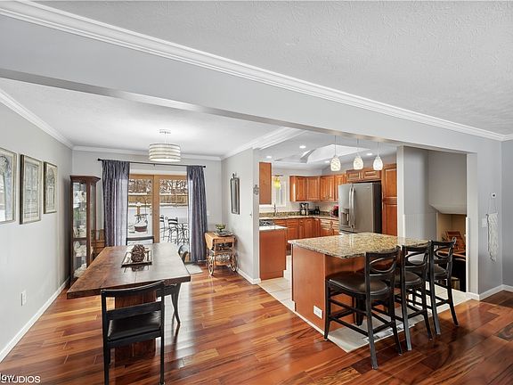 5th image of 16295 Lanier Ave