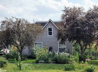 305 Anna St, Garwin, IA 50632