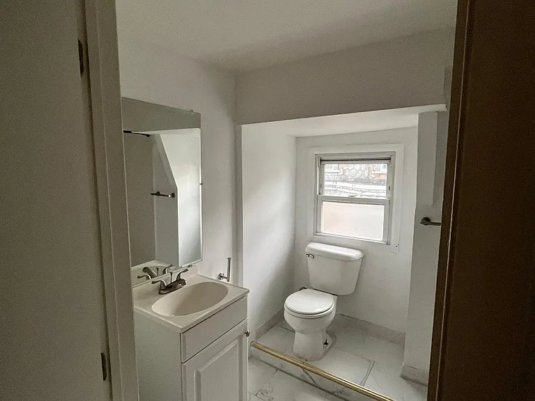 1331 72nd Ave #3 — Photo 10