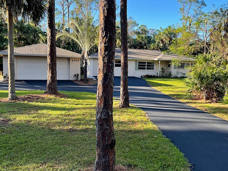 4300 Gail Blvd — Photo 47