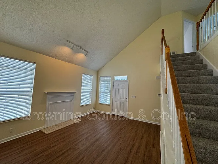4256 Chesney Glen Dr — Photo 18