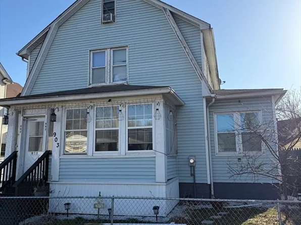 903 Liberty St, Springfield, MA 01104