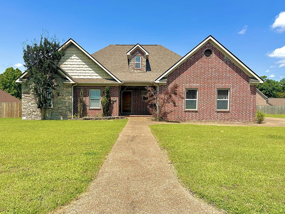 1st image of 125 Aberdeen Cir