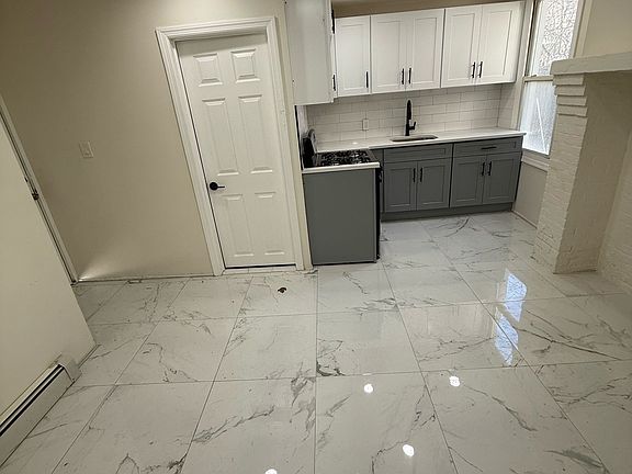 2nd image of 44 11th Ave W APT 1