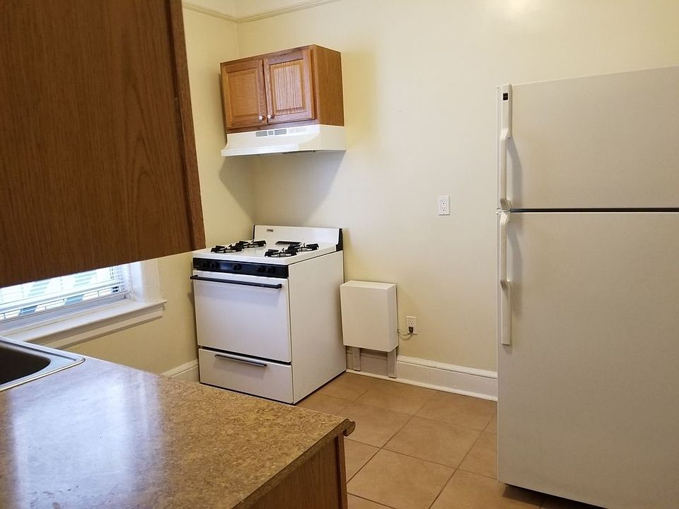1st image of 4704 30th Ave APT 2F