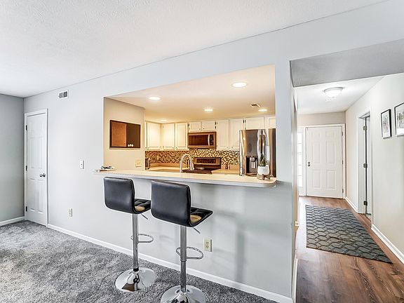 4th image of 6355 Sleepy Meadow Blvd W #3