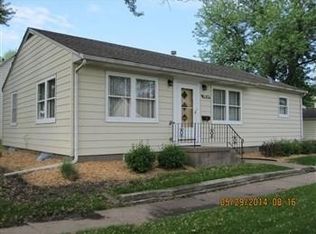 1924 9th St, Moline, IL 61265