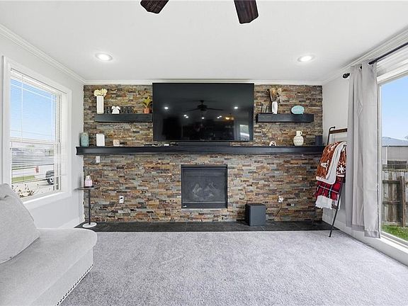 4th image of 12306 Burr Oak Cir