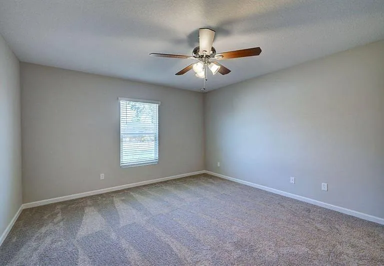 1755 SW Cannon Ave — Photo 7