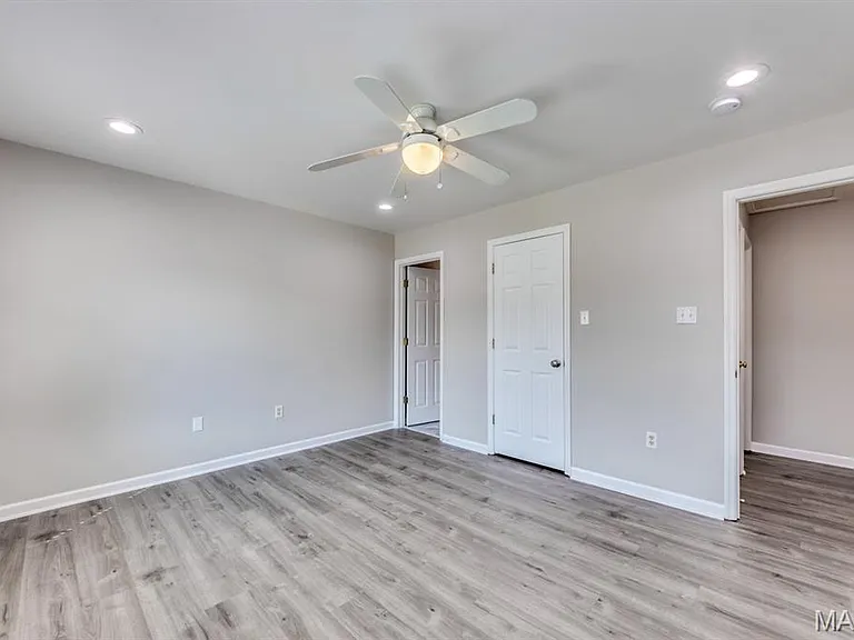 340 Emmanuel Ct — Photo 29